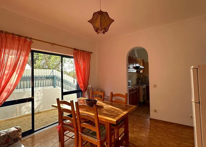 펜션 Facho 알보르