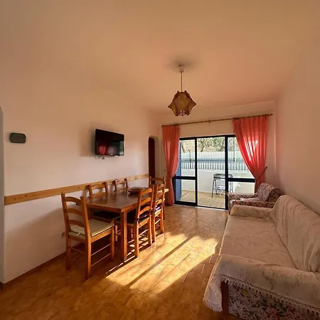 Facho Semesterbostad Alvor